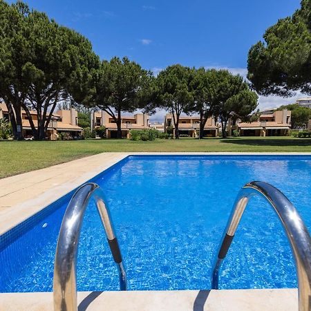 Casa De Ferias Com Piscina - Condominio Vilamouratenis 外观 照片