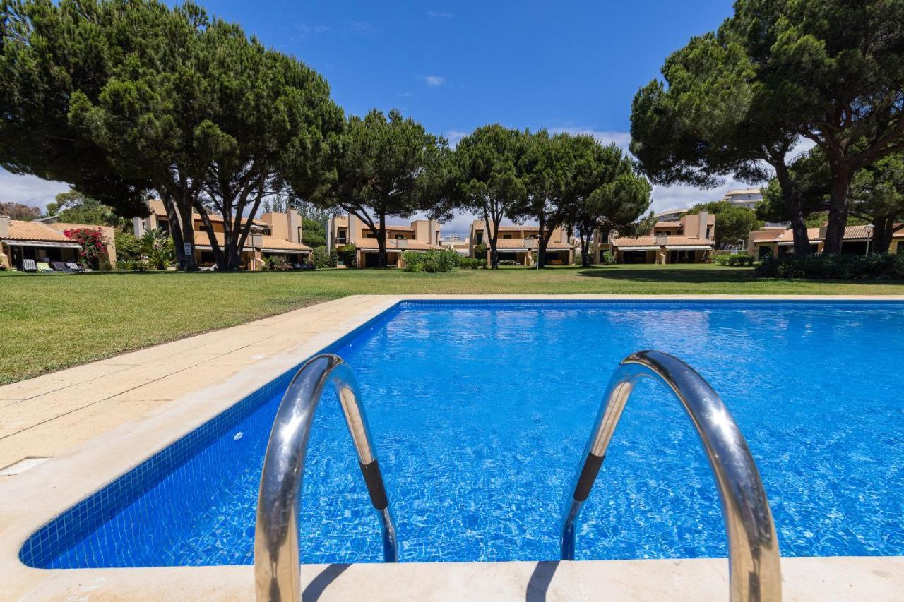 Casa De Ferias Com Piscina - Condominio Vilamouratenis 外观 照片